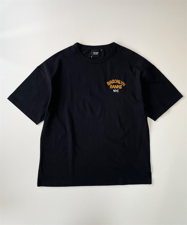 DEAR LAUREL ディアローレル メンズ 半袖 Tシャツ "Brooklyn Banks embroidery" ワンポイント 吸水速乾 D24S2103