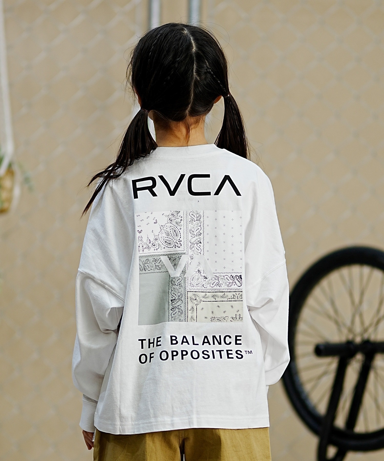 【マトメガイ対象】RVCA ルーカ キッズ ロングTシャツ ロンT バンダナ柄 130cm?160cm BE045-058(WHT-130cm)
