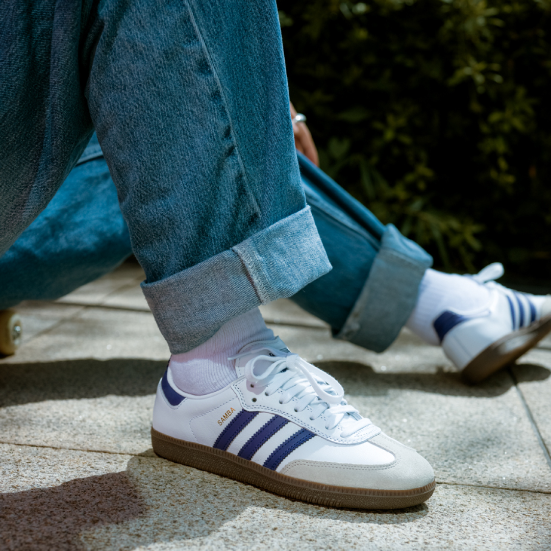 限定カラー発売!! Adidas SAMBA ADV