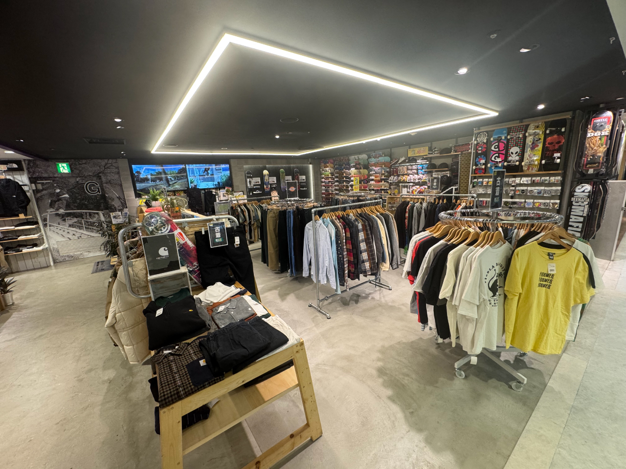 店内画像01