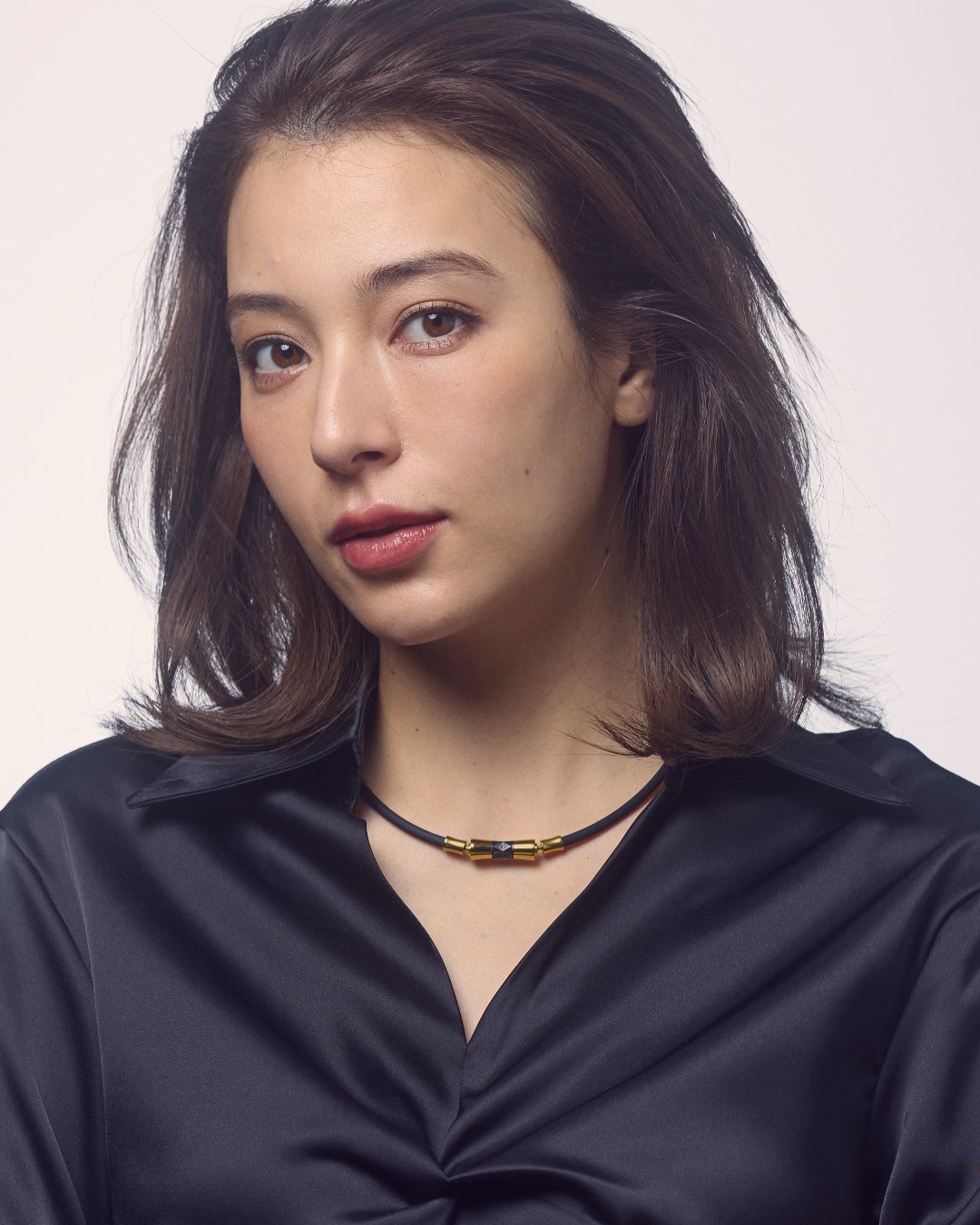 TAO LIONE女性