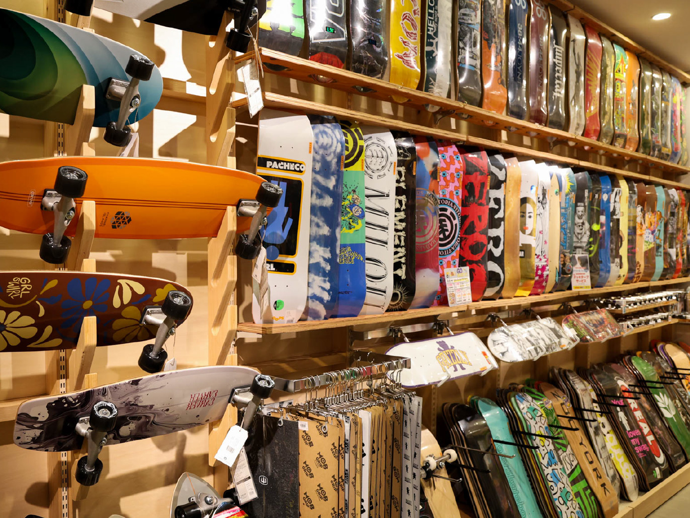 ムラサキスポーツ ショップ スケート売り場 画像