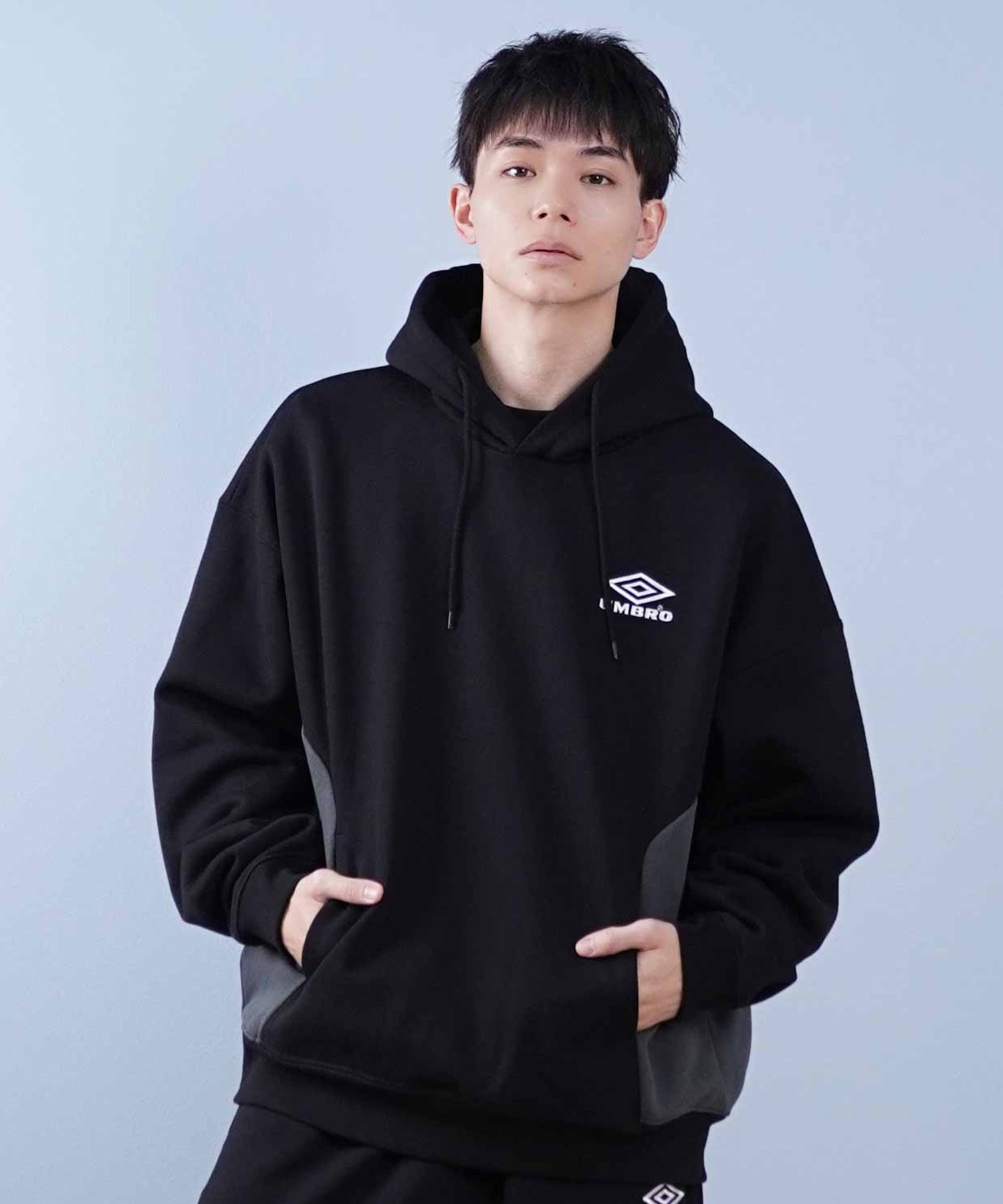 【UMBRO】SWEEP ★送料・関税込★大人気★ いま『めっちゃ売れてる』UMBROのムラサキスポーツ LIMITED ITEM