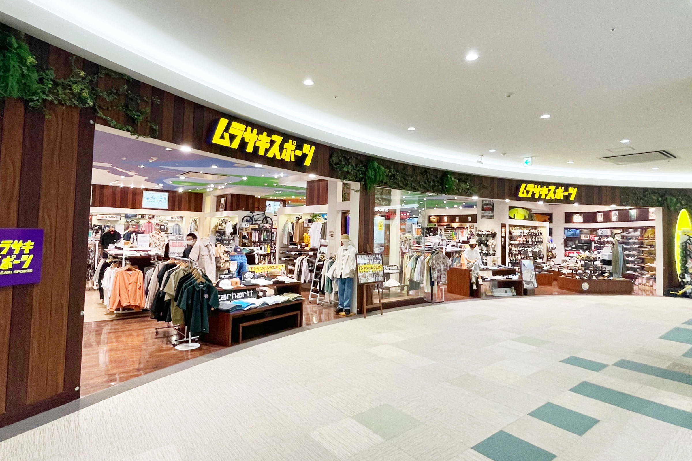 ﾗｻﾞｳｫｰｸ甲斐双葉 の店舗画像