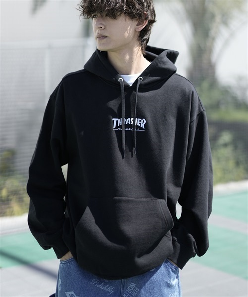 THRASHER/スラッシャー パーカー バックプリント フロントロゴ刺繍 ビックシルエット 23MS-HD1 ムラサキスポーツ別注(BLK-M)