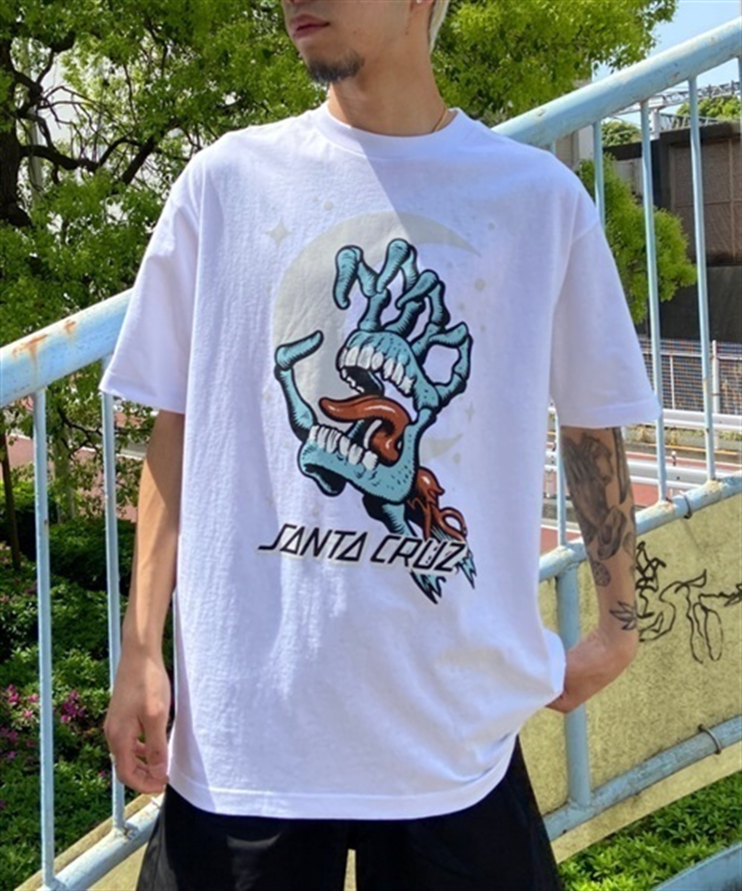 SANTA CRUZ サンタクルーズ COSMIC BONE HAND STRIP S/S 502231413 メンズ 半袖 Tシャツ KK1 D12(WT-M)