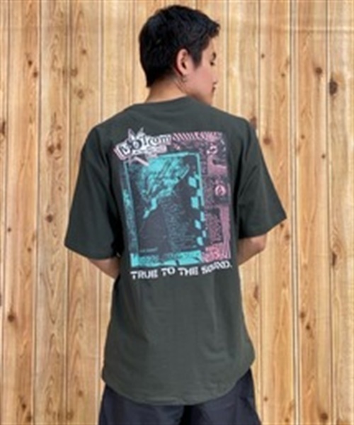 VOLCOM ボルコム VOLCOM ENTERTAINMENT LONG PLAYING SHORT SLEEVE TEE