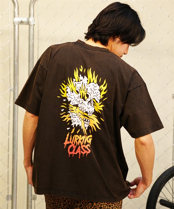 【マトメガイ対象】【 ムラサキスポーツ限定】LURKING CLASS ラーキングクラス メンズ 半袖 Tシャツ バックプリント 古着風 ダメージ加工 ST24STM23