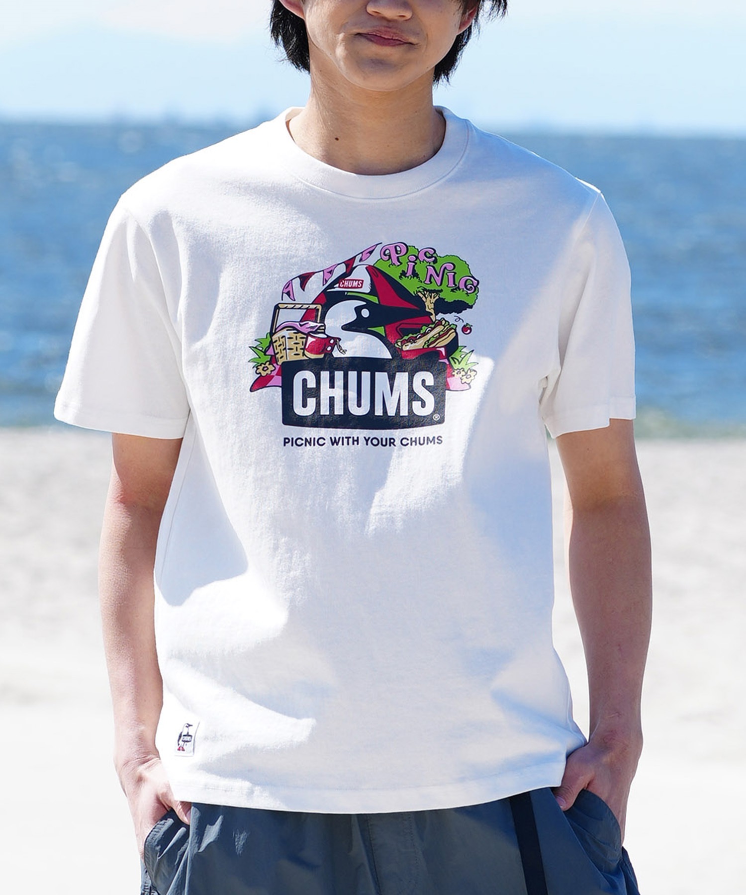 【マトメガイ対象】CHUMS チャムス メンズ Tシャツ 半袖 ブービーバード ピクニックモチーフ フロントプリント クルーネック CH01-2347(W001-M)