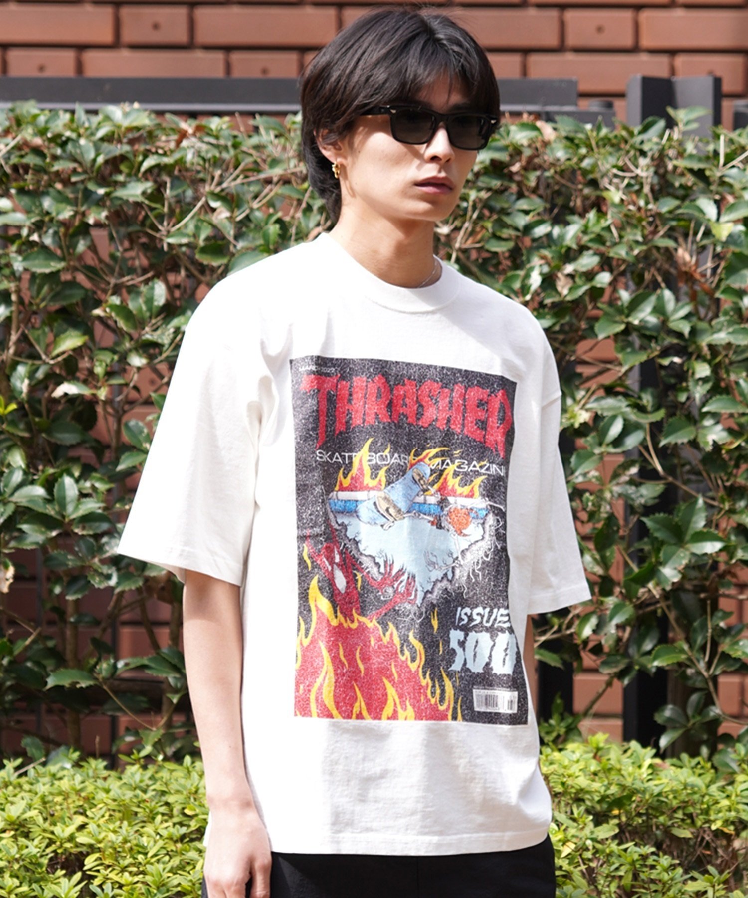 【マトメガイ対象】THRASHER スラッシャー メンズ 半袖 Tシャツ ピグメント染 MAGAZINE COVER THM-24SPSST04 ムラサキスポーツ限定(IVO-M)