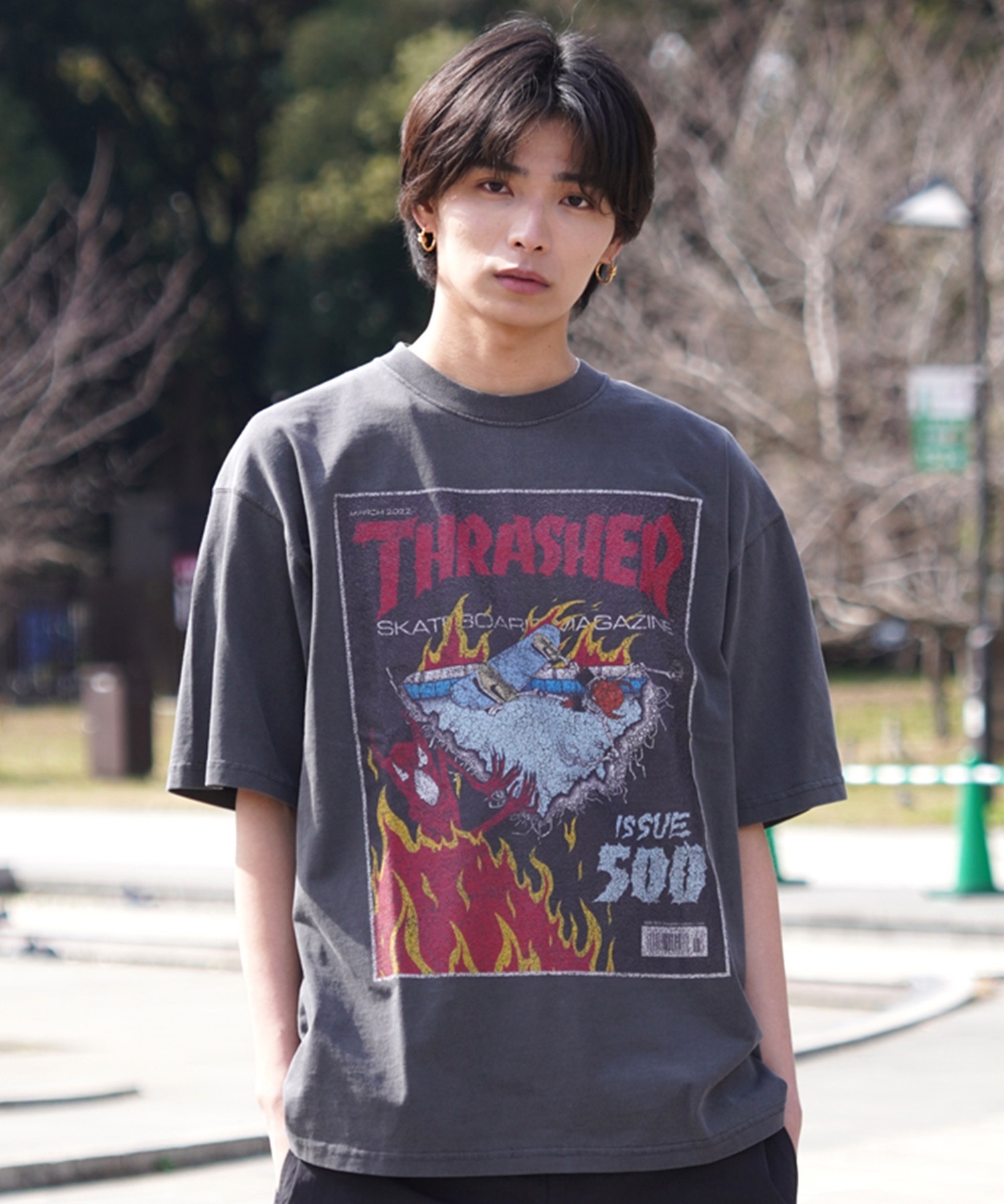 THRASHER スラッシャー メンズ 半袖 Tシャツ ピグメント染 MAGAZINE COVER THM-24SPSST04 ムラサキスポーツ限定(BLK-M)