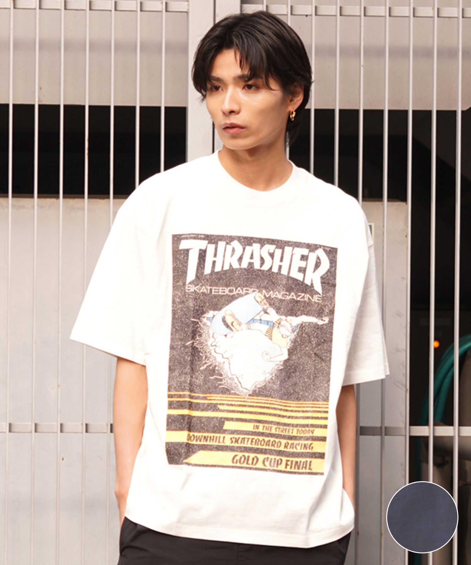 【マトメガイ対象】THRASHER スラッシャー メンズ 半袖 Tシャツ ピグメント染 MAGAZINE COVER THM-24SPSST06 ムラサキスポーツ限定(IVO-M)