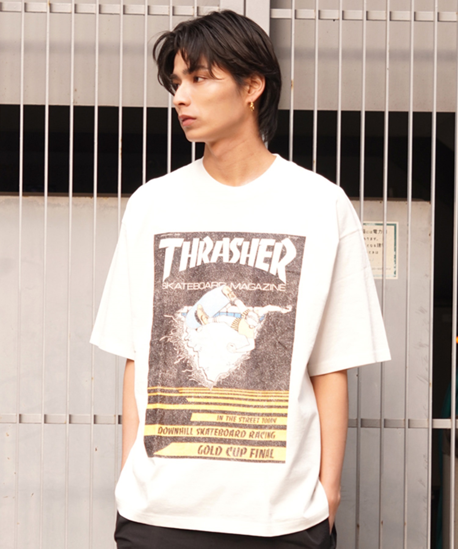 THRASHER スラッシャー メンズ 半袖 Tシャツ ピグメント染 MAGAZINE COVER THM-24SPSST06 ムラサキスポーツ限定(IVO-M)