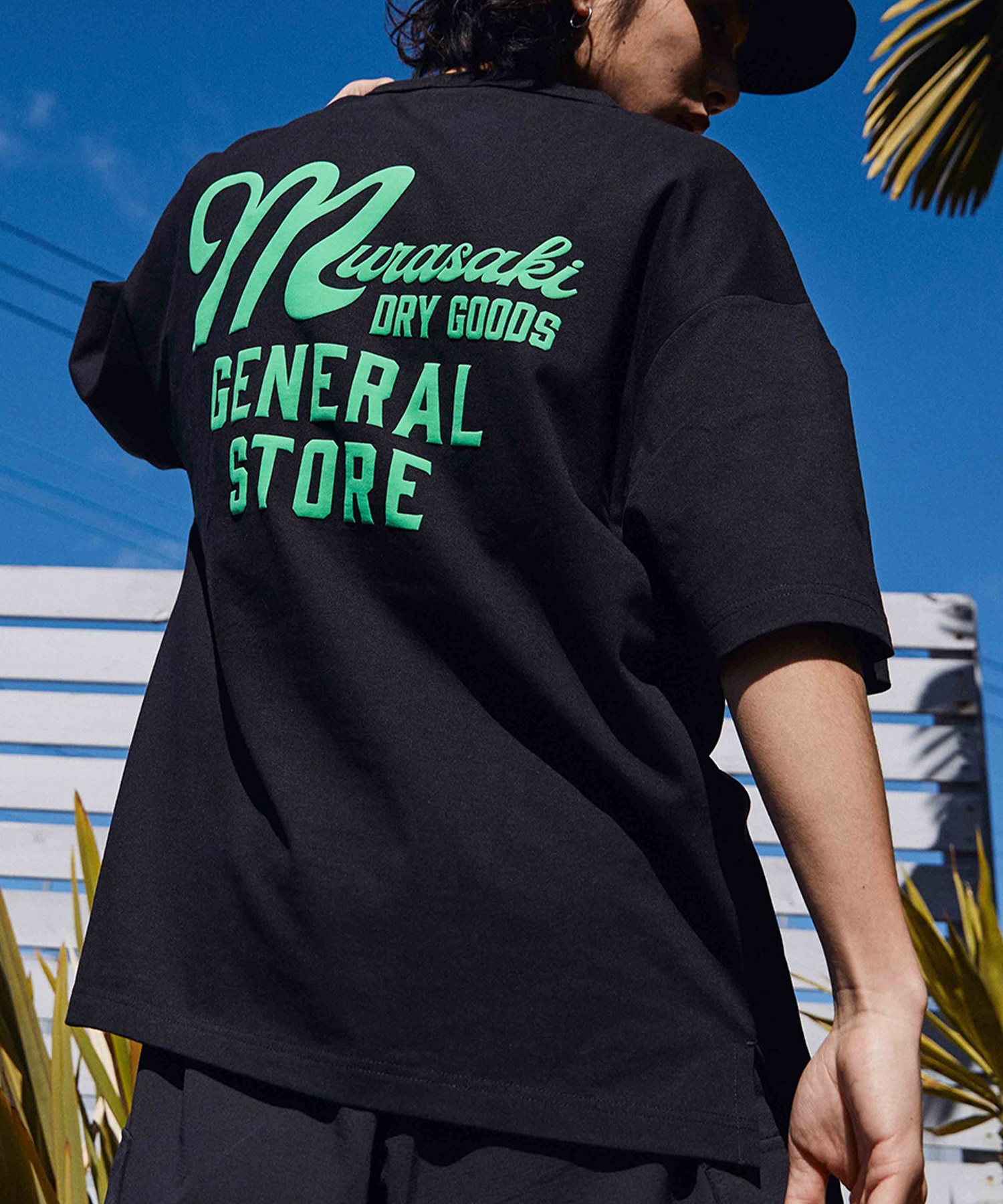 DEAR LAUREL ディアローレル メンズ 半袖 Tシャツ "Murasaki Dry Goods General Store" バックプリント 吸水速乾 D24S2101(BLK-M)