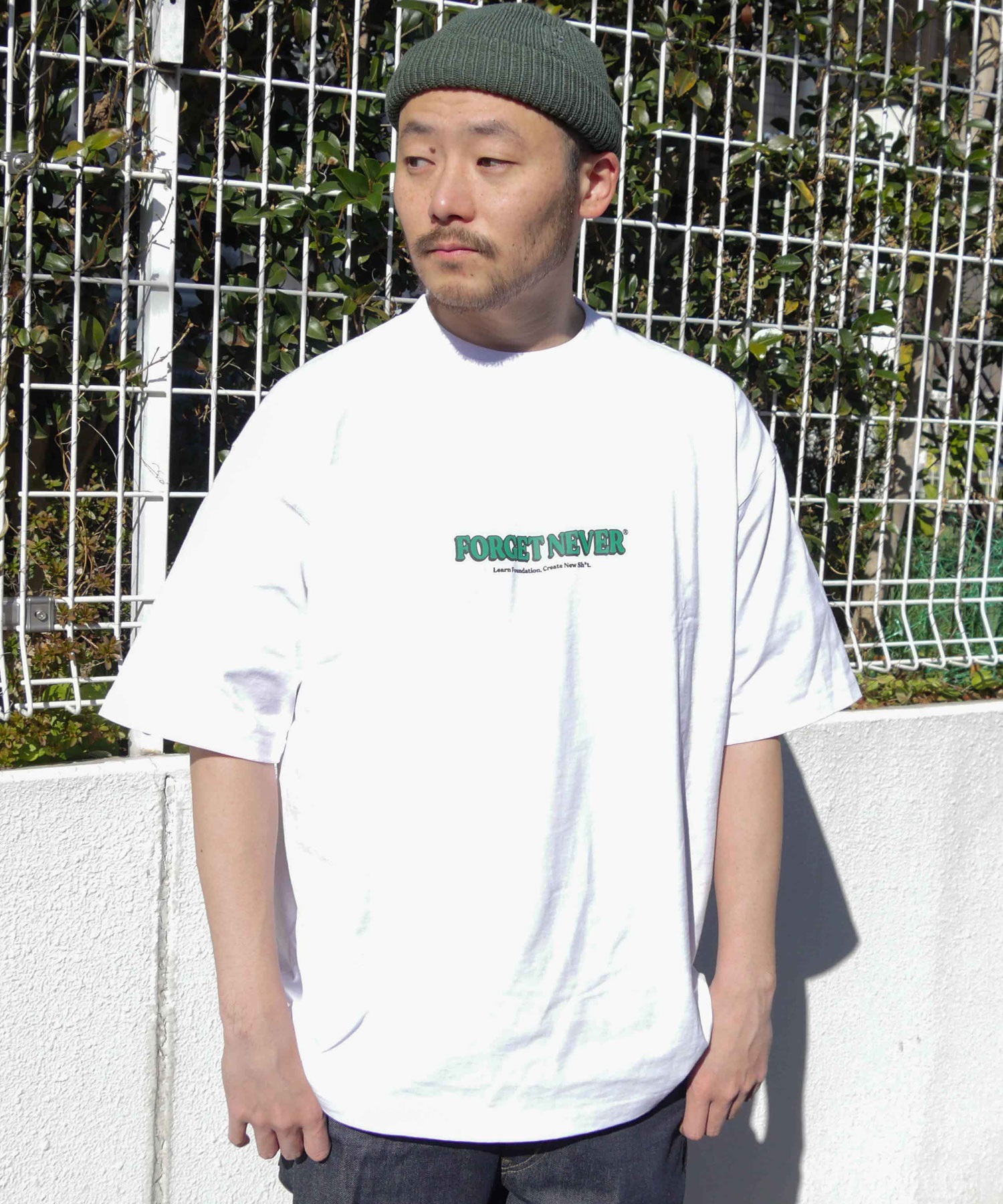 【マトメガイ対象】FORGET NEVER フォーゲットネバー メンズ 半袖Ｔシャツ バックプリント オーバーサイズ 242OO1ST200FN ムラサキスポーツ限定(WHT-M)