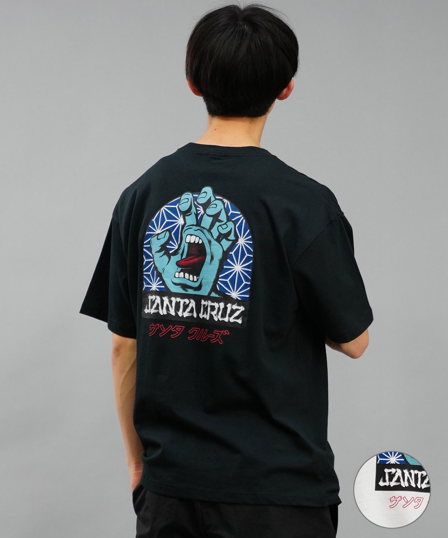 【ムラサキスポーツ限定】 SANTACRUZ サンタクルーズ メンズ 半袖 Tシャツ バックプリント 麻柄 カタカナ 502241416(OFFBK-M)