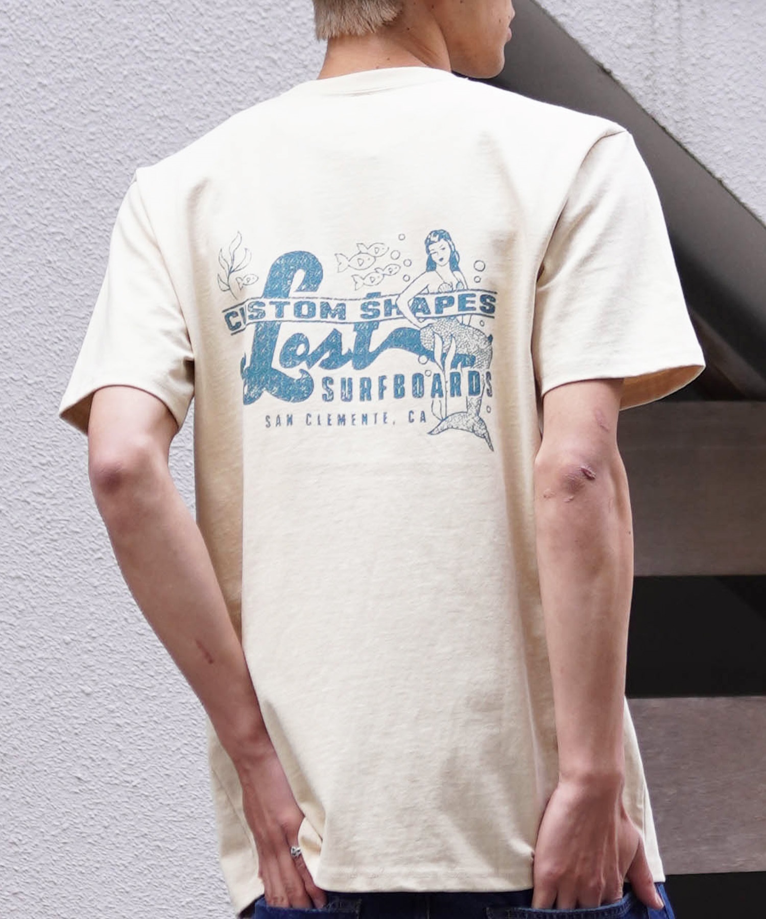 【ムラサキスポーツ限定】 LOST ロスト メンズ 半袖 Tシャツ バックプリント MARITIME L24SS-B(BEG-M)