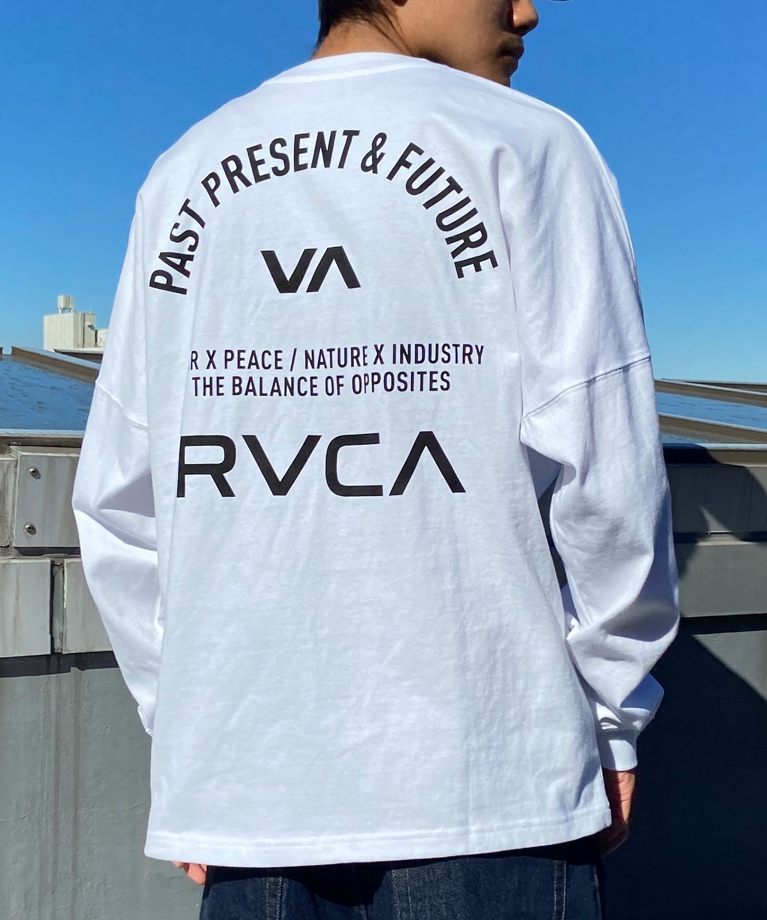 【マトメガイ対象】RVCA ルーカ メンズ 長袖 Tシャツ ロンT バックプリント スリーブロゴ ヘビーウェイト ワイドフィット BE041-056(WHT-S)