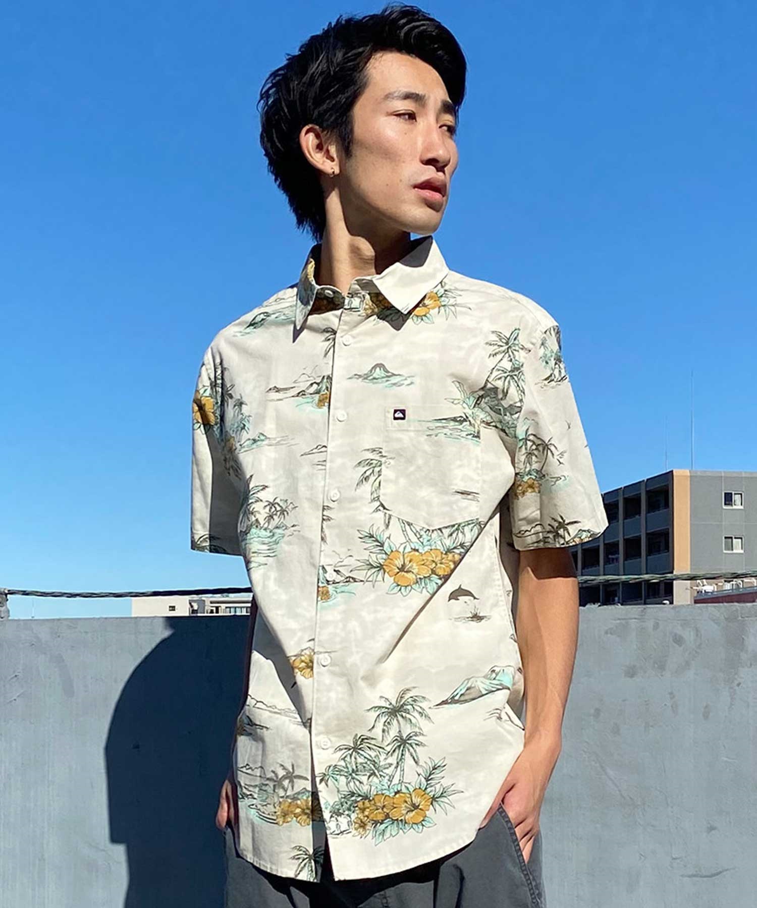 【クーポン対象】QUIKSILVER クイックシルバー メンズ 半袖 シャツ アロハシャツ 総柄 ワンポイント AQYWT03312(WEJ7-M)