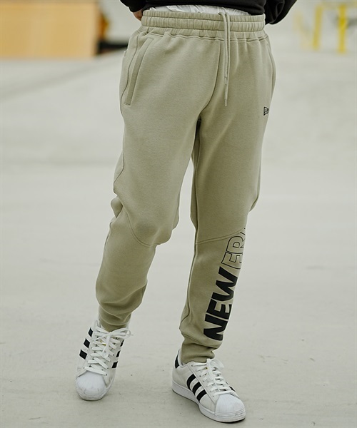 【ムラサキスポーツ限定】  NEW ERA/ニューエラ PA TECH SWEAT PANTS スウェット パンツ セットアップ対応 13944296(OLV-M)