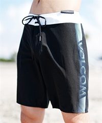 VOLCOM ボルコム メンズ トランクス ボードショーツ 水着 A0812402