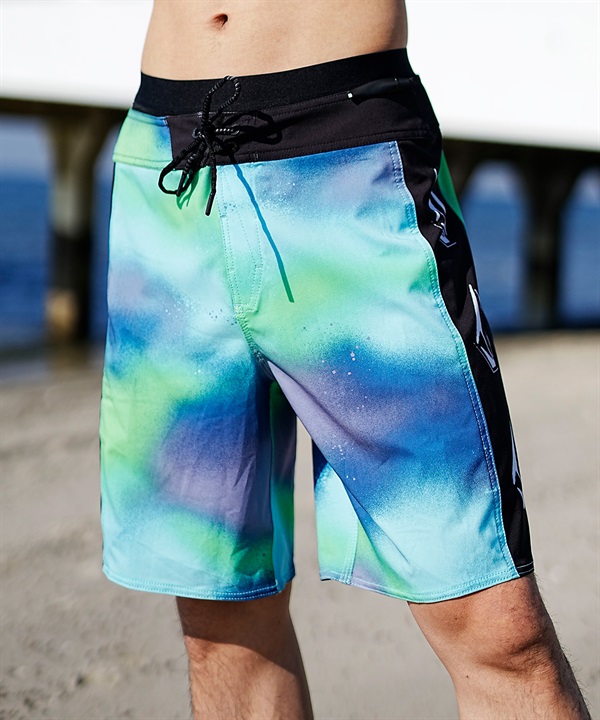 ボルコム　VOLCOM ボードショーツ 水着　サーフパンツ Lサイズ VOLCOM ボルコム キッズ ボードショーツ サーフパンツ 水着