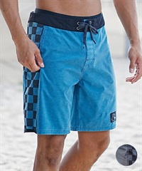 Quiksilver クイックシルバー　ボードショーツレッド チェック柄水着 Quiksilver クイックシルバー ボードショーツレッド チェック柄水着
