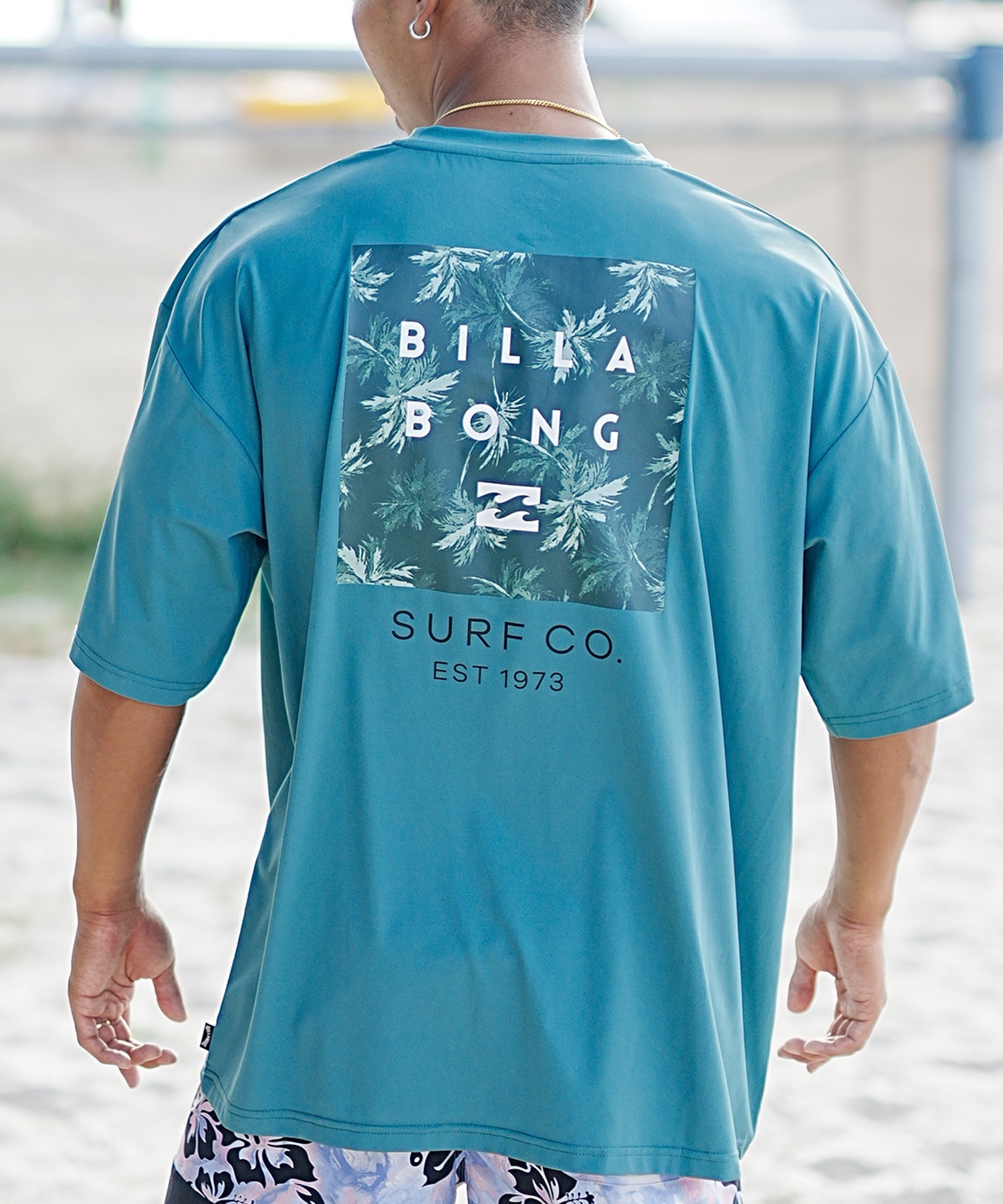 【クーポン対象】BILLABONG ビラボン メンズ 半袖 ラッシュガード Tシャツ バックプリント ユーティリティ 水陸両用 UVカット BE011-867(BLA-M)