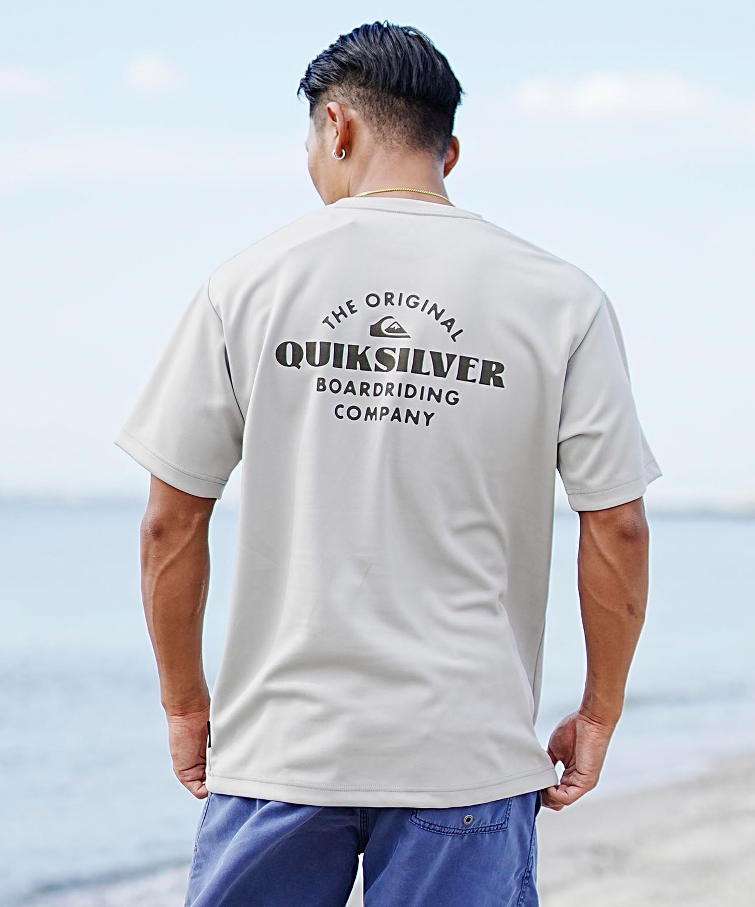 【クーポン対象】QUIKSILVER クイックシルバー メンズ 半袖ラッシュガード UVケア 水着 水陸両用 ユーティリティ バックプリント QLY241003(GRY-M)