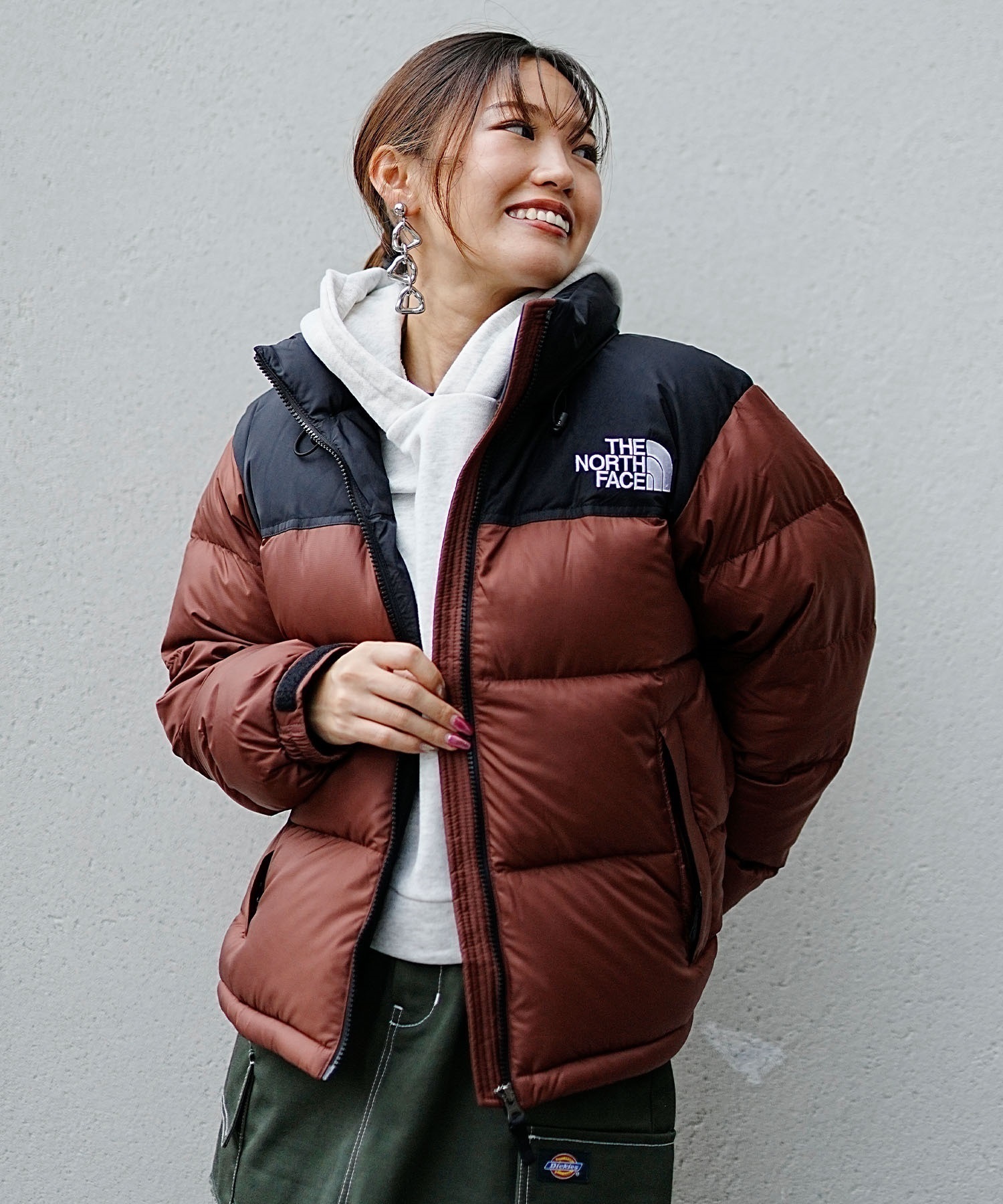 レディースTHE NORTH FACE  ダウンジャケット  ヌプシ レディース