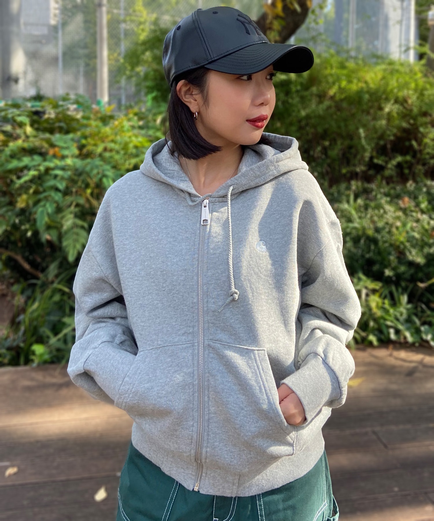 Carhartt/カーハート レディース ジップアップパーカー ロゴ 刺しゅう ワンポイント I032642(GREY-XS)