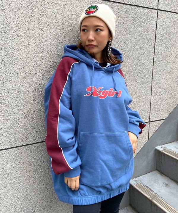 X-GIRL/エックスガール  CONTRAST COLOR SWEAT HOODIE レディース プルオーバー パーカー 105233012022