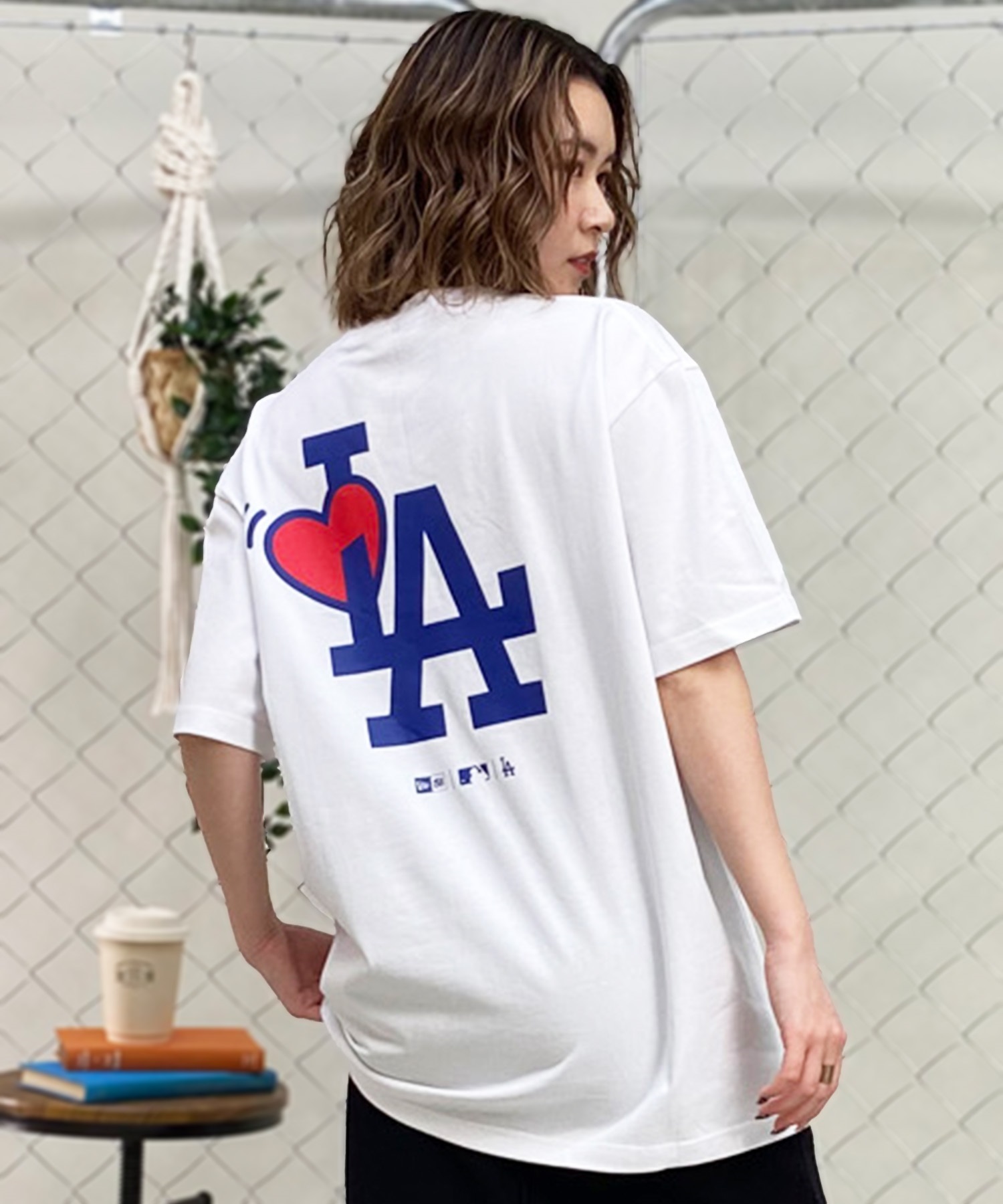 【マトメガイ対象】NEW ERA ニューエラ レディース 半袖 Tシャツ バックプリント MLB ロサンゼルス・ドジャース LA ロゴ 14334741 ムラサキスポーツ限定(WHT-S)