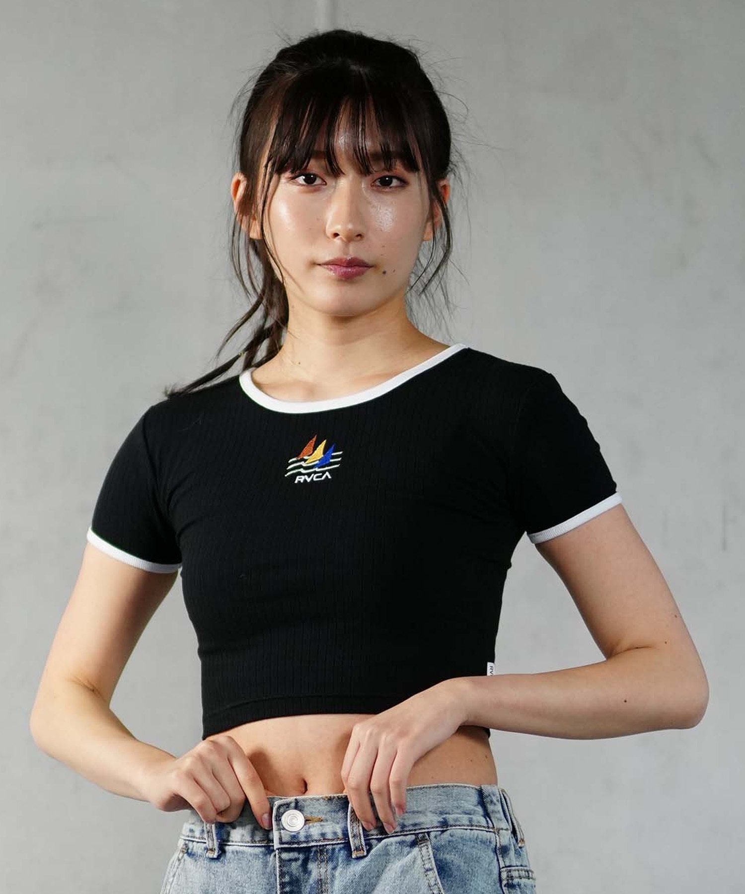 【クーポン対象】RVCA ルーカ BE043-217 レディース 半袖 Tシャツ ショート丈(BLK-S)