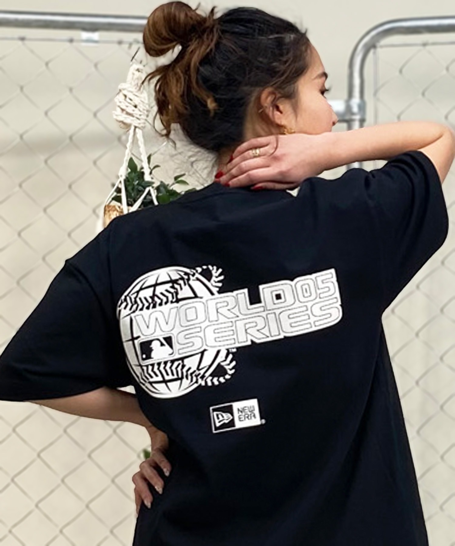 NEW ERA ニューエラ DESI SS CT TEE CHIWHI WS 14121906 レディース 半袖Tシャツ(BLK-M)