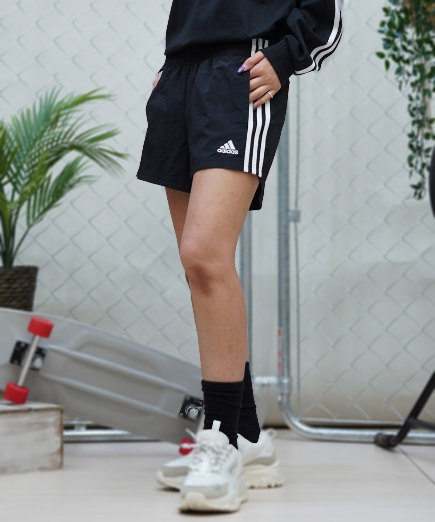 adidas アディダス レディース ショートパンツ ショーツ ハーフパンツ スリーストライプス ユーティリティ セットアップ対応 ナイロン ETT58(BK/WT-M)