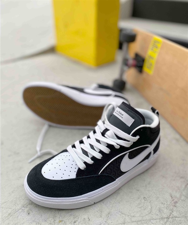 NIKESB/ナイキエスビー SB REACT LEO リアクト レオ レディース メンズ ユニセックス スケートボード スポーツシューズ DX4361-001