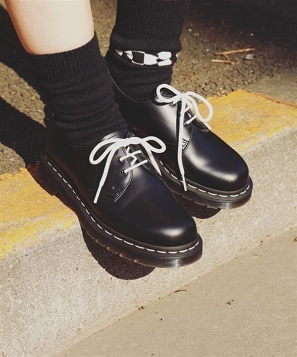 Dr Martens ドクターマーチン WHITE STITCH 24757001 シューズ ユニセックス 1461 3ホール KK3 H24