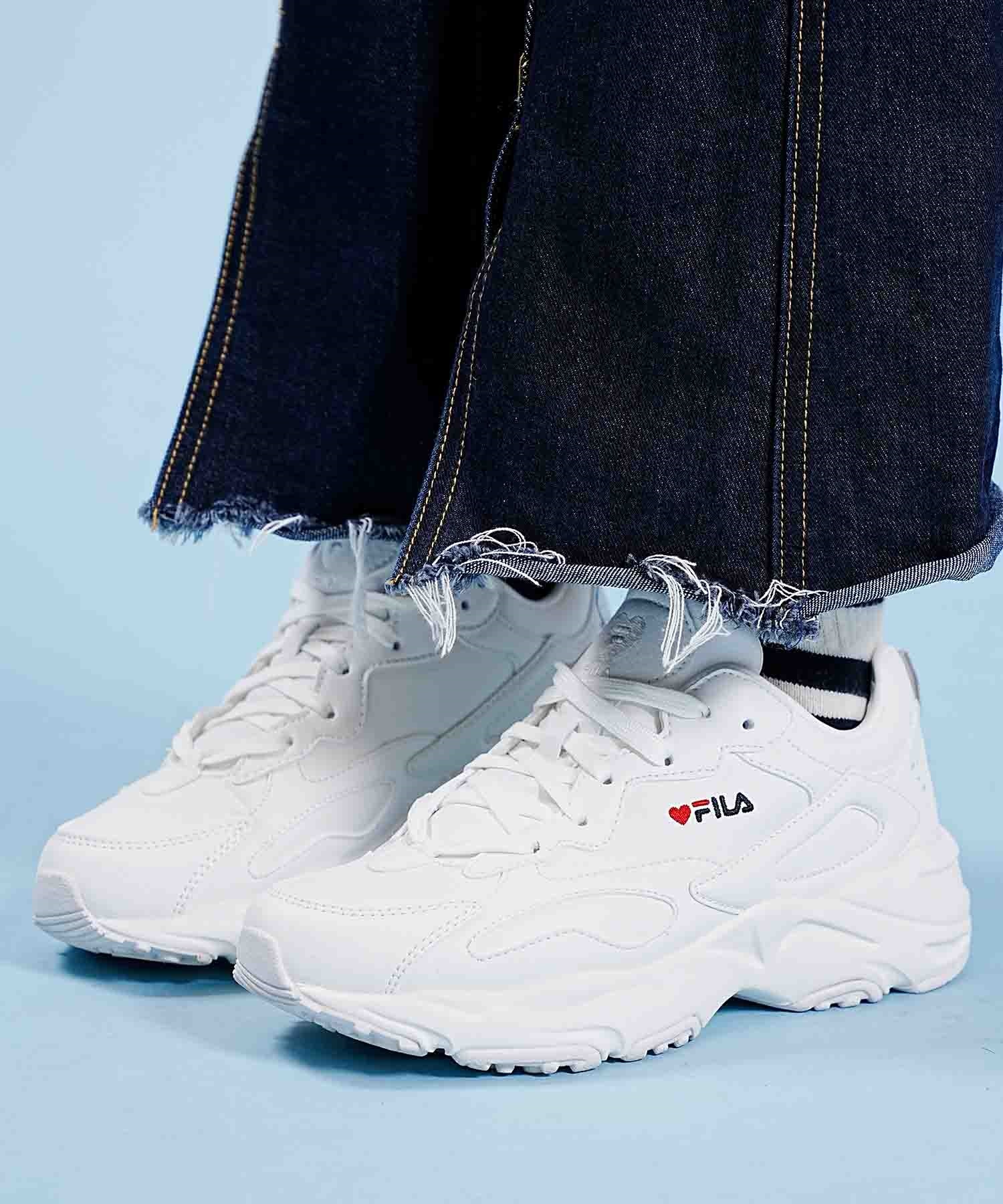 FILA/フィラ RAY TRACER HEART レイトレイサー ハート レディース スニーカー 軽量 UFW23041-125(WT/RD-23.0cm)