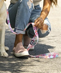 WOLFGANG ウルフギャング 犬用 リード DigiFloral Leash Sサイズ 小型犬用 デジフローラル リーシュ ピンク系 WL-001-96(PK-S)