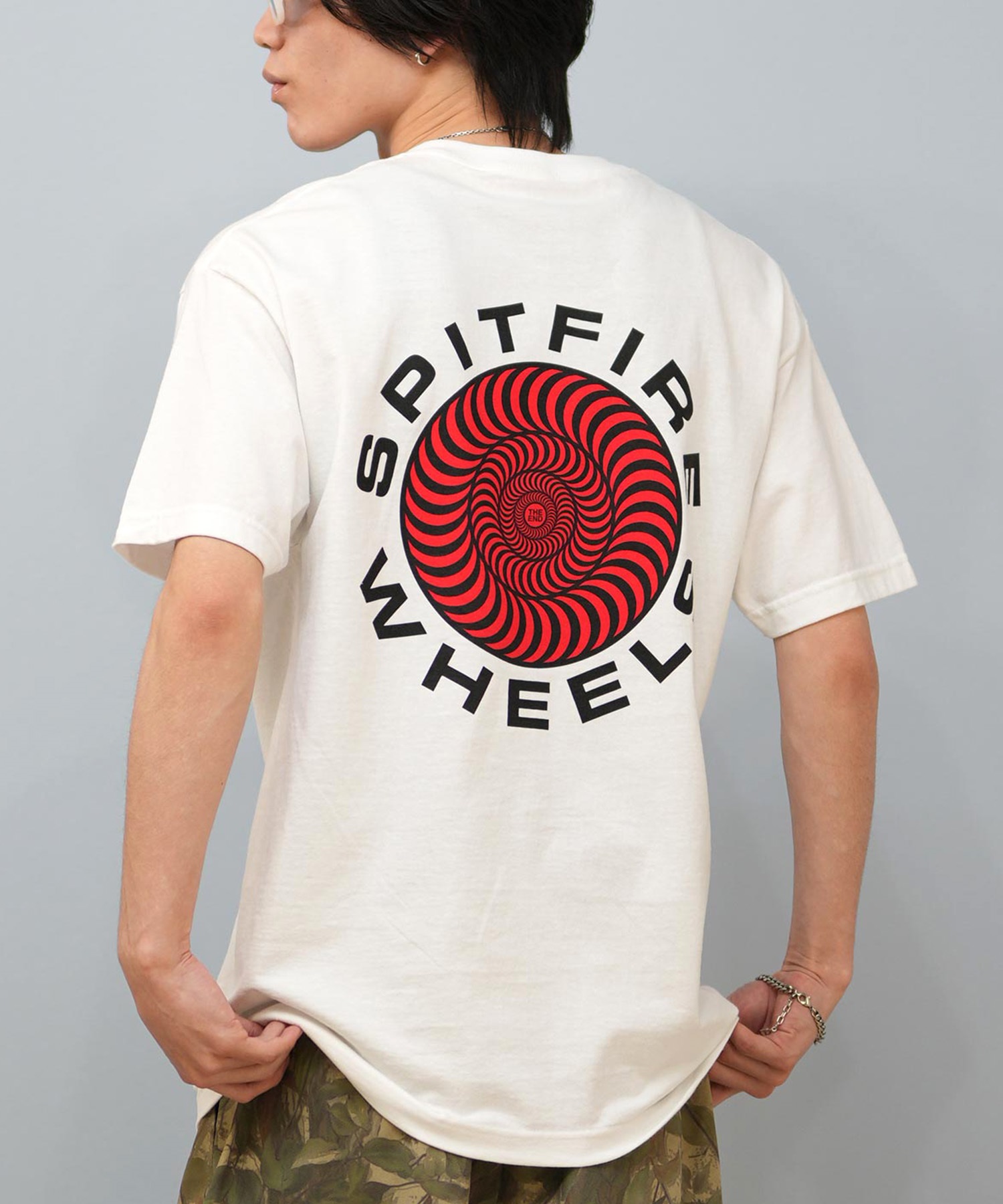 ★国内在庫/即発可*HUF×SPITFIRE*ロゴ刺繍Tシャツ★ HUF 【 HUF × SPITFIRE 】【 ハフ × スピットファイヤー