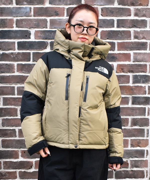   ダウンジャケット レディース SHIPS any: フーディ ショート ダウン ジャケット｜ SHIPS 公式サイト