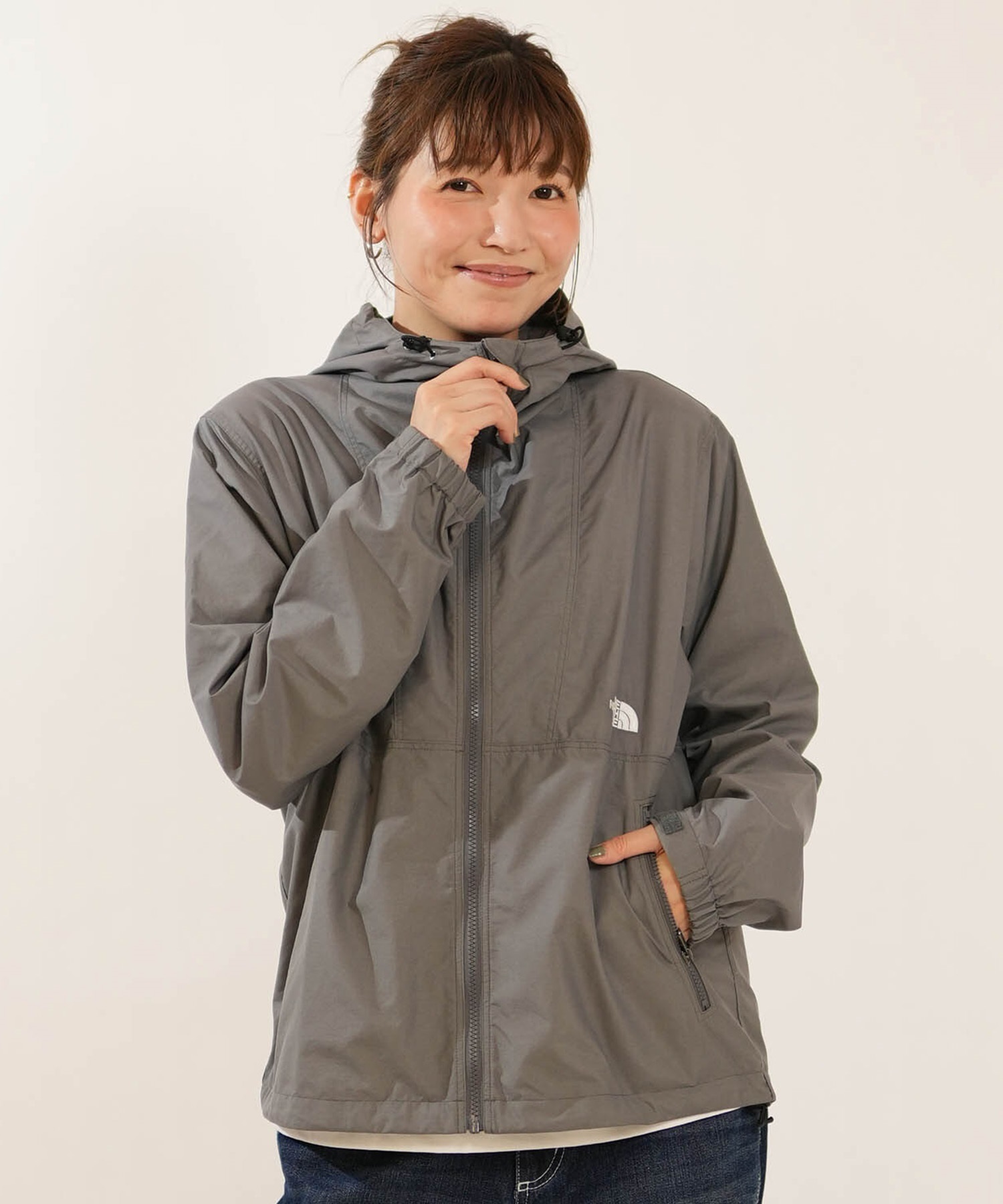 レディースTHE NORTH FACEナイロン ジャケットNPW72530 THE NORTH FACE ザ・ノース・フェイス ナイロン ジャケット レディース