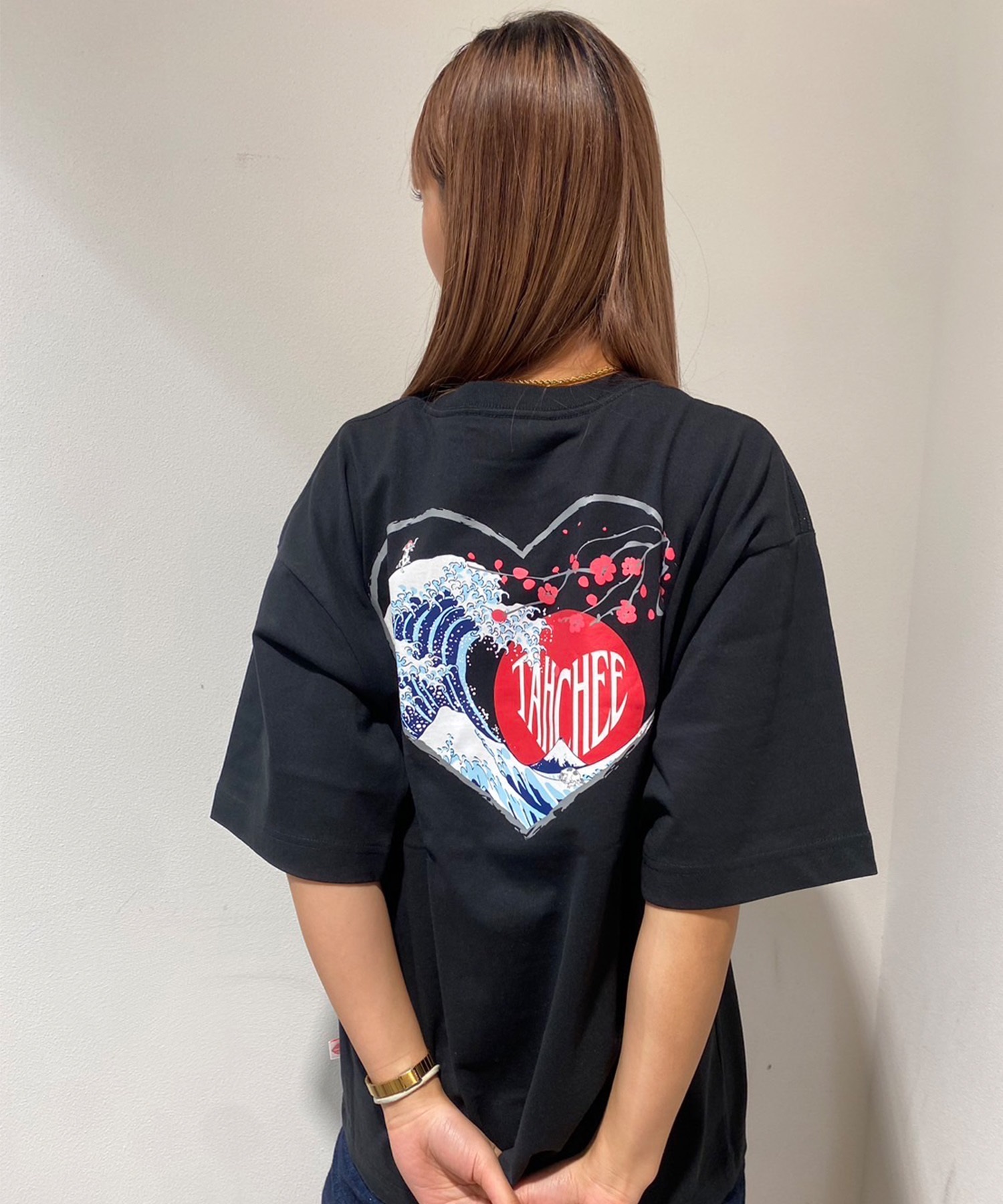 TAHCHEE ターチー 半袖 Tシャツ レディース バックプリント オーバー