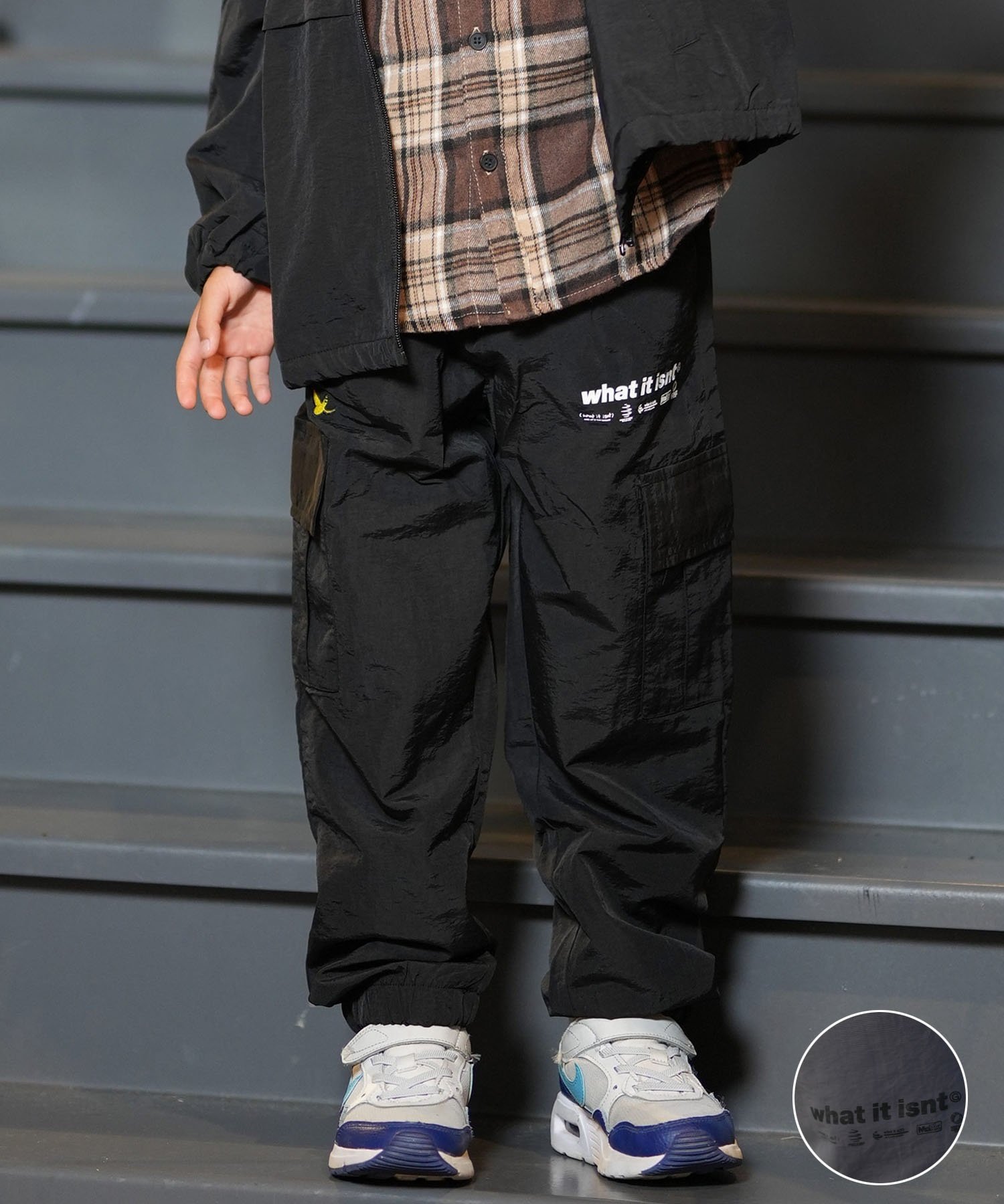 What it isNt ART BY MARKGONZALES ワット イット イズント