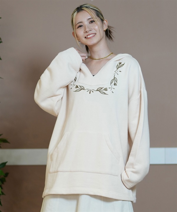 RIKKA FEMME リッカファム パーカー プルオーバー レディース スウェット フーディー キーネック 刺繍デザイン RF24FW25