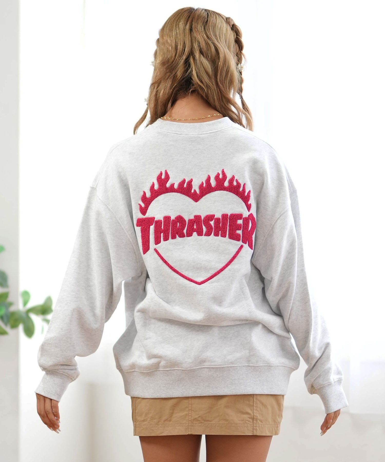 THRASHER スラッシャー トレーナー レディース スウェット サガラ刺繍