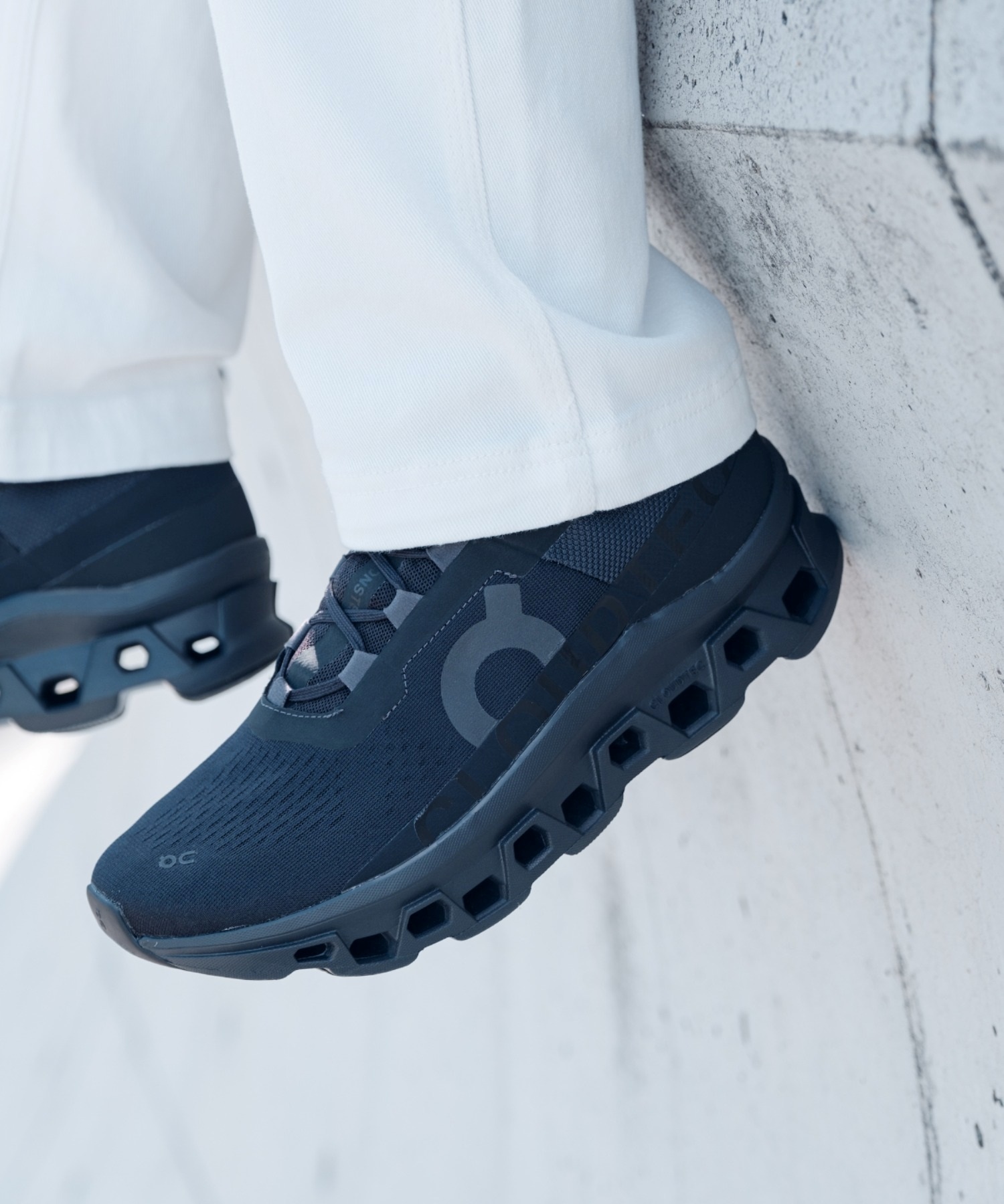 ON オン スニーカー メンズ Cloudmonster クラウドモンスター 厚底 ランニングシューズ M 61(99025-25.5cm)