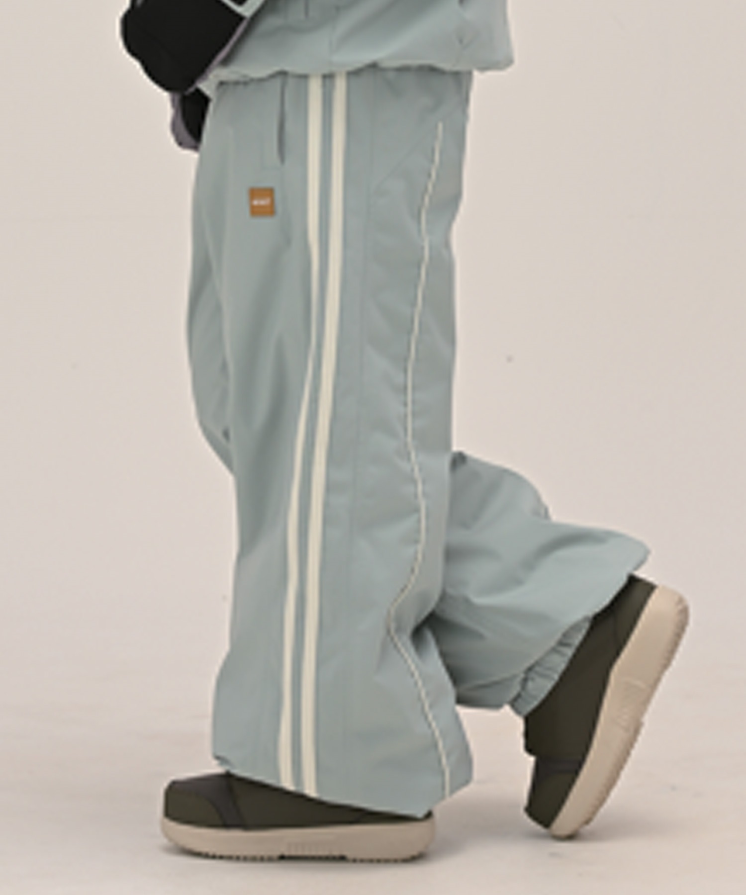【新品未使用】6KNOT シックスノット　スノーボード レディース カーゴパンツ 早期購入/店頭受取対象外】6KNOT シックスノット スノーボード