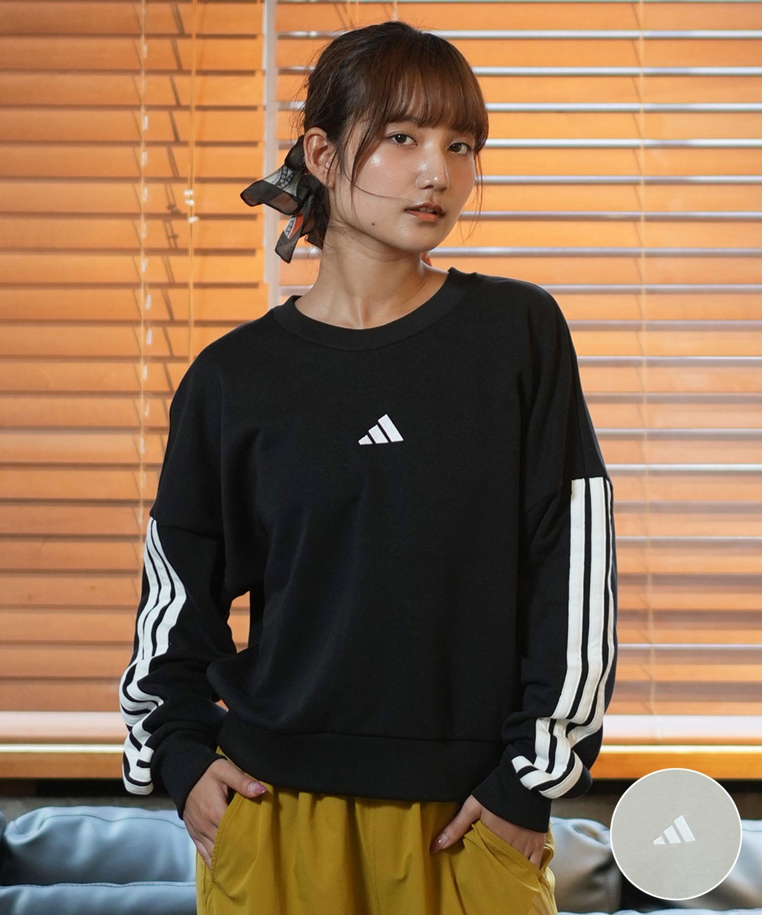 adidas スポーツ　トレーナー